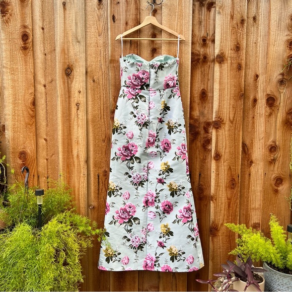 Light Sage Green and Pink Floral Jacquard Bustier Maxi Dress 🌿 - Picture 7 of 12